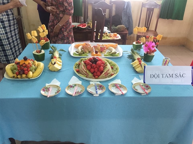 Đội thi Tam sắc